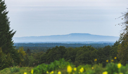Kinnekulle sett från Lugnåsberget